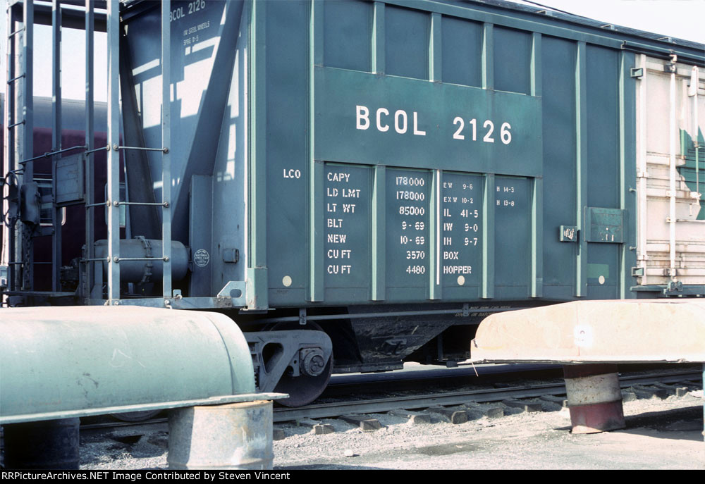 BCOL #2126 a covered hopper that could be converted to a box